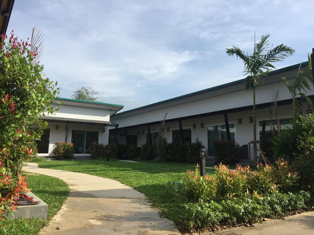 Hotel Malee Sirin Old Town Ko Lanta Exterior foto