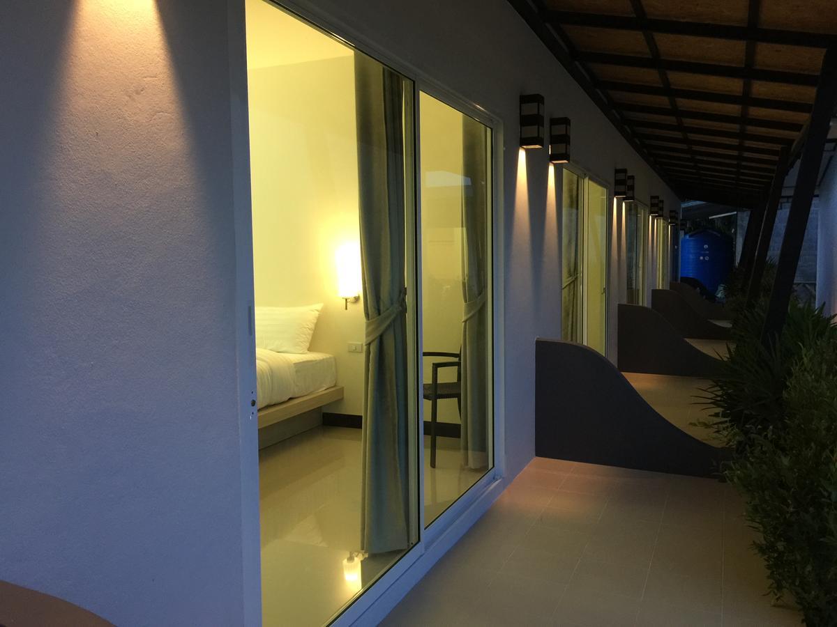 Hotel Malee Sirin Old Town Ko Lanta Exterior foto