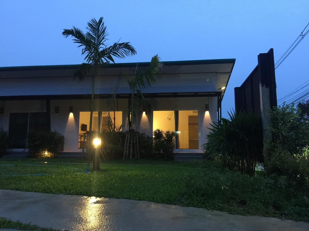Hotel Malee Sirin Old Town Ko Lanta Exterior foto