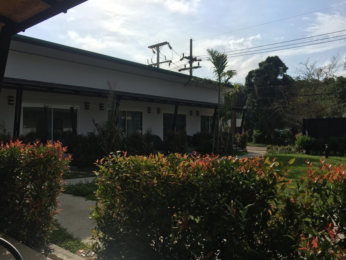 Hotel Malee Sirin Old Town Ko Lanta Exterior foto